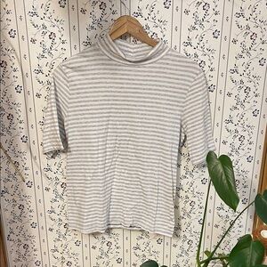 GAP Gray Striped Short Sleeve Tee